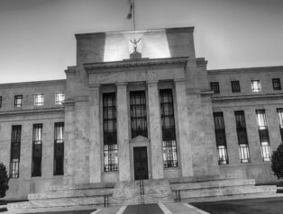 ABD ve Avrupa’da Sert Satışlar: Fed Ayrışması ve Veriler Piyasaları Karıştırdı