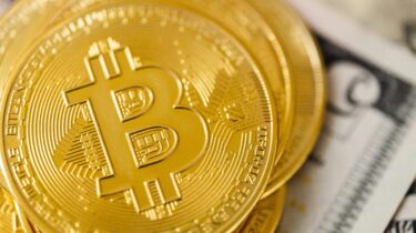 Bitcoin Düşüşte mi ?